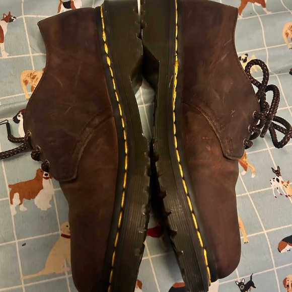 Women’s Dr. Martens Oxfords - Picture 3 of 6